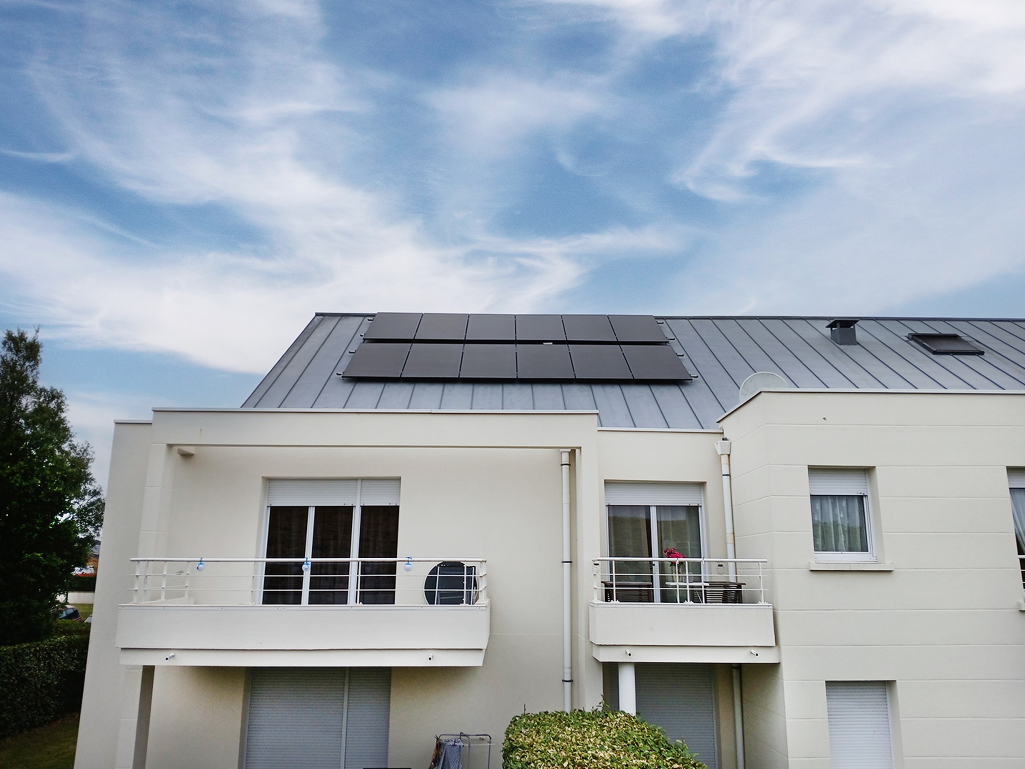 découvrez les avantages du triangle photovoltaïque, une solution innovante pour maximiser l'efficacité de votre installation solaire. optimisez la capture de l'énergie solaire tout en apportant une esthétique moderne à votre espace.