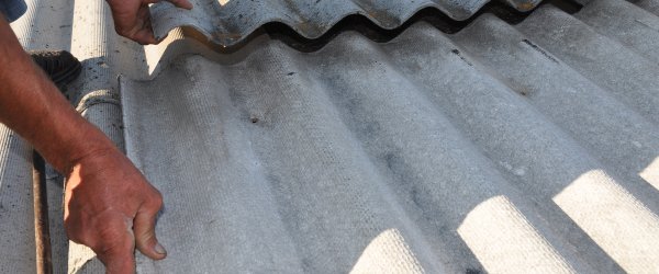 découvrez tout ce qu'il faut savoir sur les tuiles en fibro-ciment : leur composition, leurs avantages, leur durabilité et comment les intégrer dans votre projet de construction ou de rénovation. idéales pour allier esthétisme et performance, les tuiles fibro-ciment sont une option à explorer pour tous vos besoins de toiture.