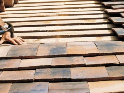 découvrez les tuiles plates koramic, l'alliance parfaite entre esthétisme et durabilité. idéales pour embellir votre toiture, ces tuiles offrent une qualité supérieure tout en s'harmonisant avec tous les styles architecturaux. choisissez koramic pour une protection optimale et un design intemporel.