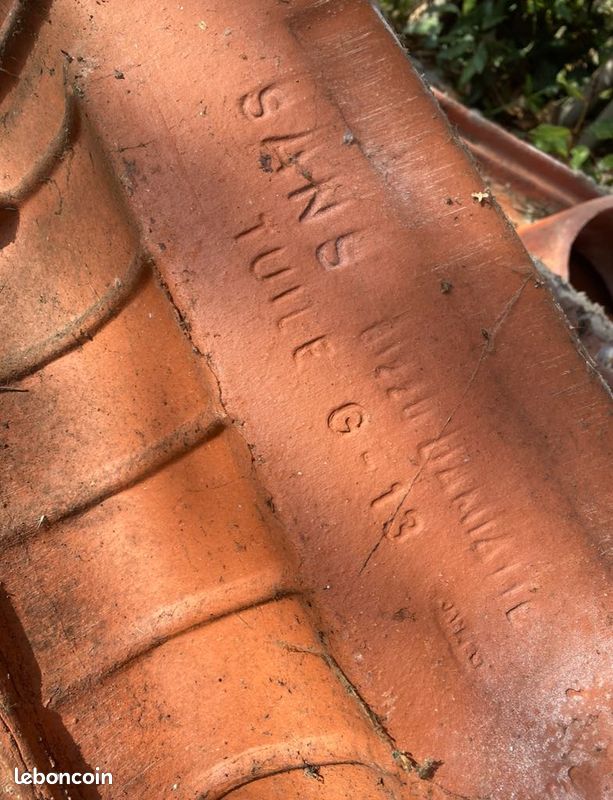 découvrez les tuiles imerys, alliant innovation et tradition pour un toit durable et esthétique. bénéficiez d'une large gamme de choix, idéale pour sublimer votre maison tout en garantissant une protection optimale contre les intempéries.