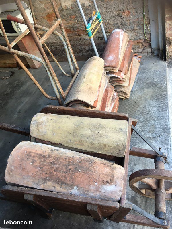 découvrez notre sélection de tuiles pas chères de haute qualité pour tous vos projets de toiture. profitez de prix imbattables et d'une large gamme de styles et de couleurs, idéale pour embellir votre maison sans vous ruiner.