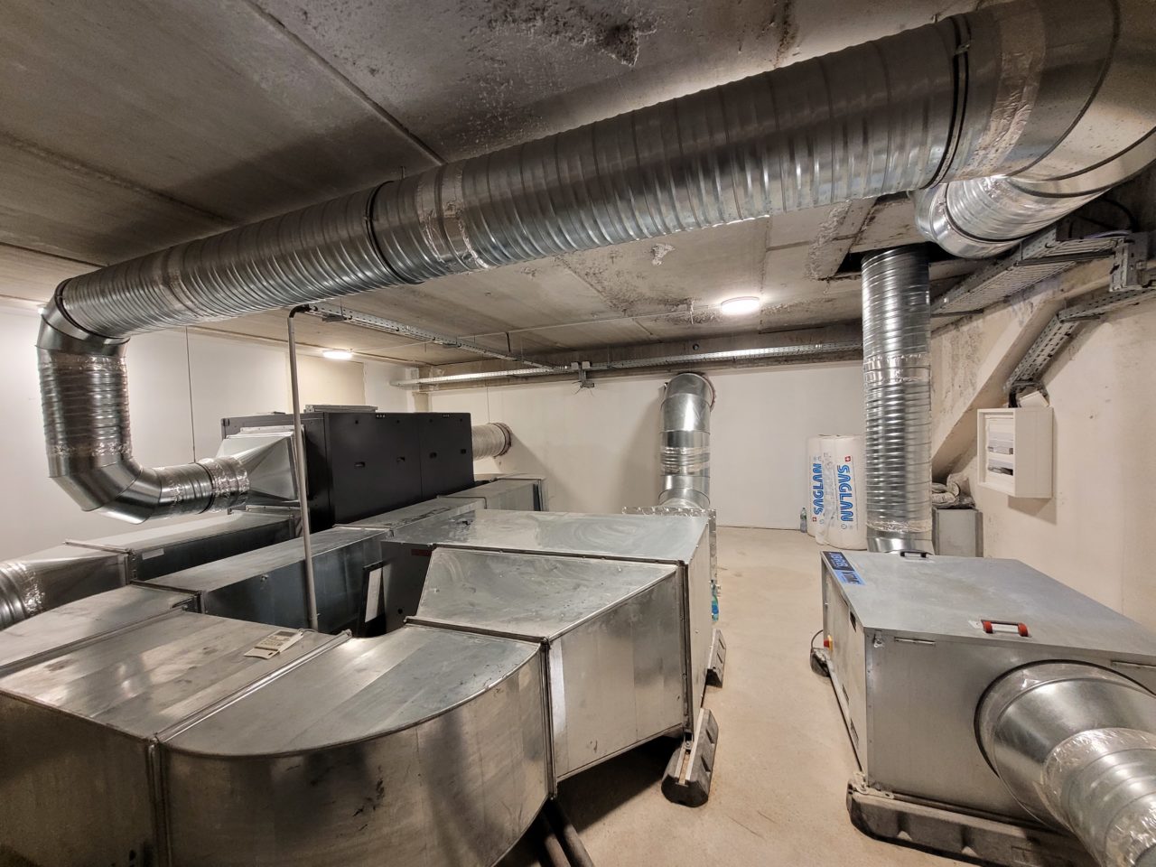 découvrez l'importance de la ventilation pour un intérieur sain et confortable. apprenez les différentes techniques et solutions pour améliorer la circulation de l'air, réduire l'humidité et assurer un environnement agréable dans votre maison ou bureau.