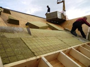 découvrez tout sur la volige toiture : un élément essentiel pour une couverture de qualité, assurant isolation et étanchéité. apprenez comment choisir, installer et entretenir vos voliges pour une toiture durable.