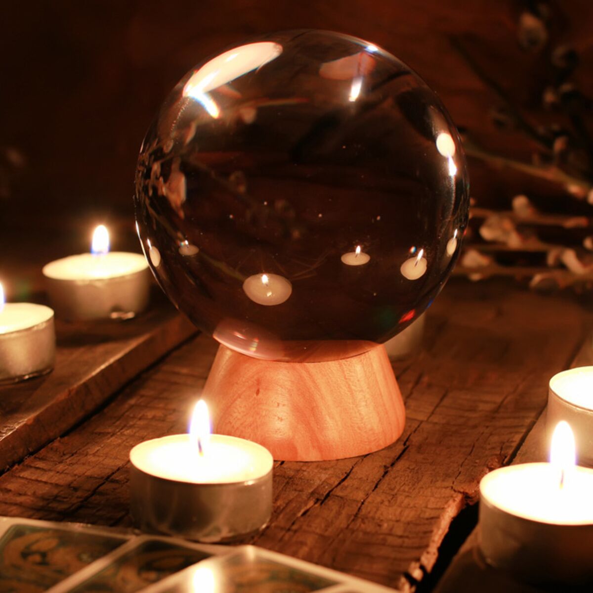 découvrez l'univers mystique de la voyance et explorez des méthodes de divination pour mieux comprendre votre futur. nos voyants expérimentés vous guident à travers des consultations personnalisées, révélant des insights précieux sur votre vie amoureuse, professionnelle et spirituelle.