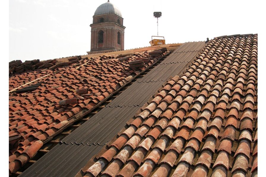 découvrez notre sélection d'anciennes tuiles, alliant charme d'antan et authenticité. idéales pour embellir vos projets de rénovation ou de décoration, ces tuiles uniques apportent une touche historique à votre intérieur ou extérieur.