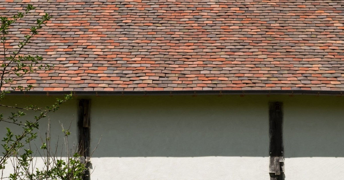 découvrez notre collection d'anciennes tuiles, alliant charme et authenticité. parfaites pour restaurer votre maison ou embellir votre espace, ces tuiles offrent une touche d'histoire et de caractère à votre décor. explorez nos modèles variés et trouvez l'inspiration pour votre prochain projet !