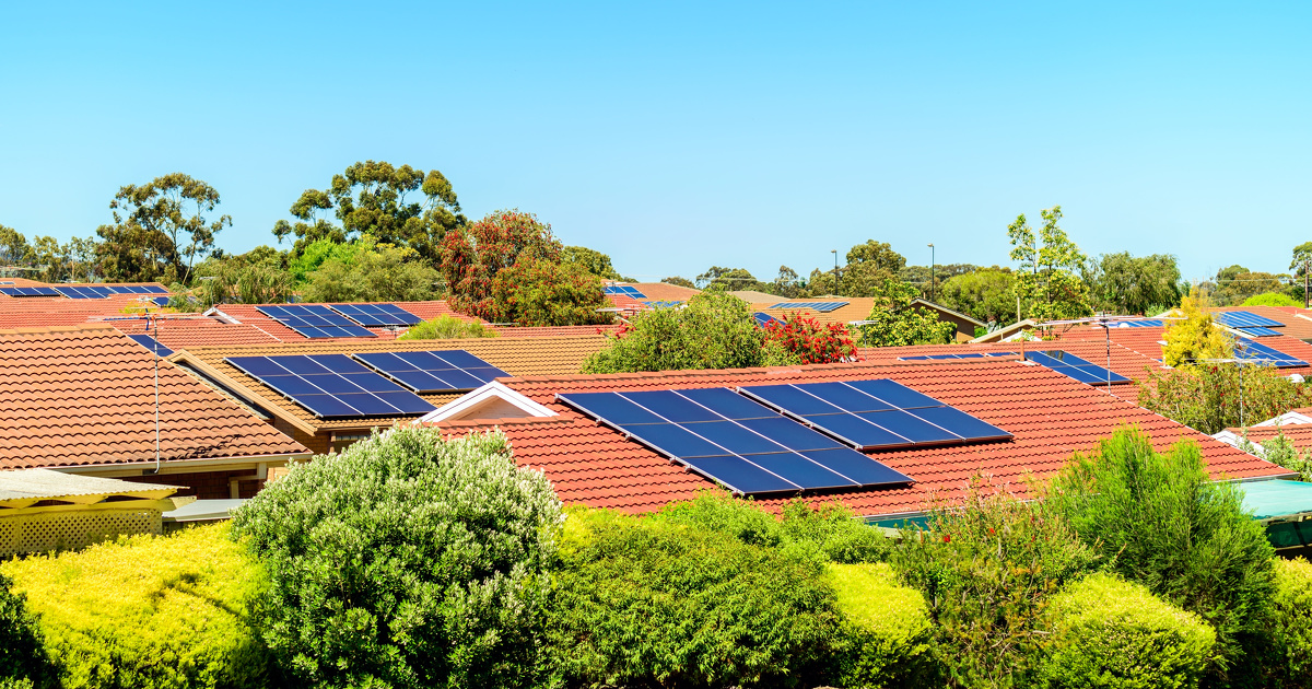 découvrez comment l'autoconsommation photovoltaïque vous permet de produire votre propre électricité grâce à des panneaux solaires, réduisant ainsi vos factures d'énergie et contribuant à la protection de l'environnement. informez-vous sur les avantages, les installations et les aides disponibles pour maximiser votre projet.