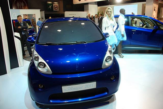 découvrez les avis sur bluecar de bolloré, la voiture électrique innovante et pratique. explorez les retours d'expérience des utilisateurs, ses performances, son confort et son impact sur l'environnement.