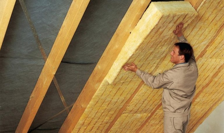 découvrez tout ce qu'il faut savoir sur l'initiative d'isolation à 1€ : avantages, témoignages et conseils pratiques pour améliorer le confort de votre logement tout en réduisant vos factures énergétiques.