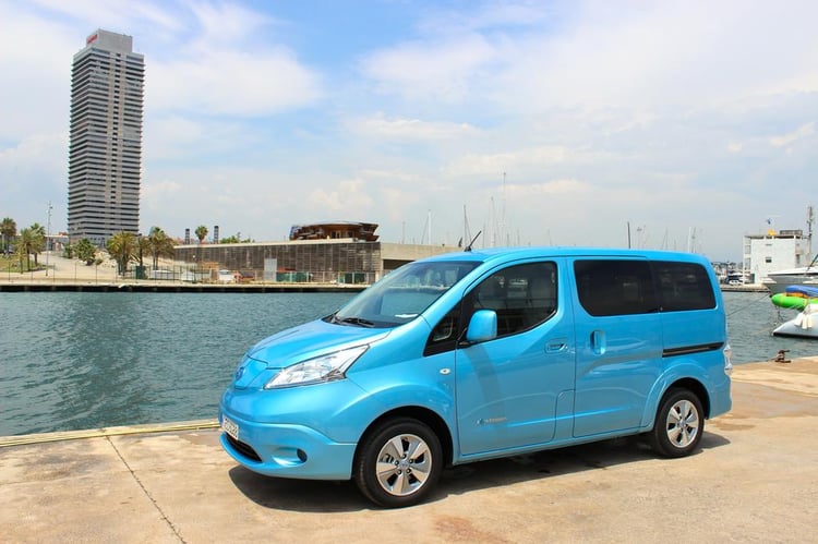 découvrez notre avis sur le nissan nv200 : performance, confort, espace et fiabilité, tout ce qu'il faut savoir sur ce véhicule utilitaire polyvalent et pratique.