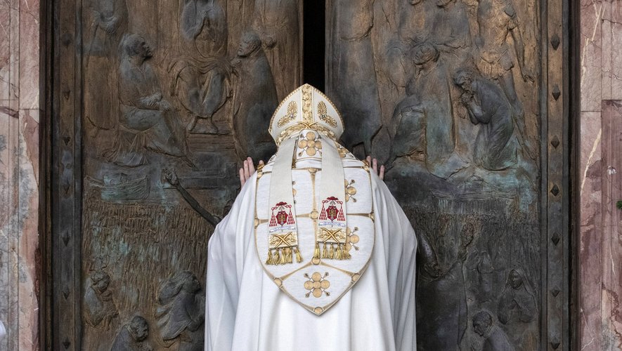 découvrez des avis éclairants et variés sur le pape. plongez dans les opinions, réflexions et analyses concernant son impact et ses actions dans le monde moderne.