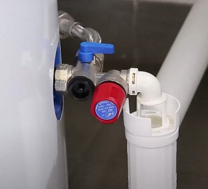 découvrez notre sélection de ballons d'eau chaude, idéaux pour assurer un confort thermique optimal dans votre maison. profitez d'une eau chaude constamment disponible grâce à des modèles performants et économiques. trouvez le ballon qui répond parfaitement à vos besoins.