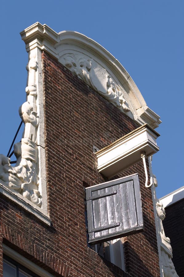 découvrez notre guide complet sur le canal avec crochet : des astuces pratiques, des techniques de création et des idées inspirantes pour embellir vos projets de tricot. maîtrisez cet incontournable de la couture et laissez libre cours à votre créativité !