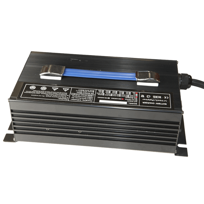 découvrez comment charger efficacement une batterie li-ion pour optimiser sa durée de vie et ses performances. suivez nos conseils pratiques et apprenez les meilleures techniques pour préserver votre batterie tout en assurant une recharge rapide.