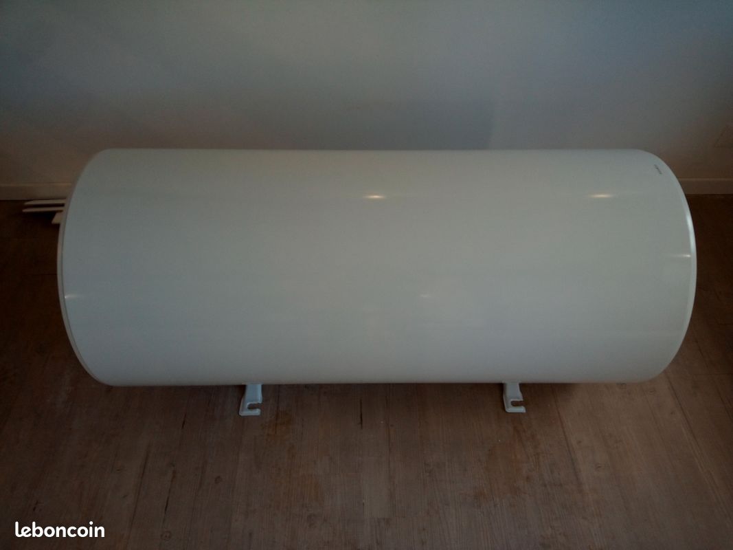 découvrez notre chauffe-eau titane de 200 litres, alliant performance et durabilité. idéal pour les foyers exigeants, il assure une eau chaude rapide et constante. profitez d'une technologie innovante et d'une résistance accrue à la corrosion pour un confort optimal.