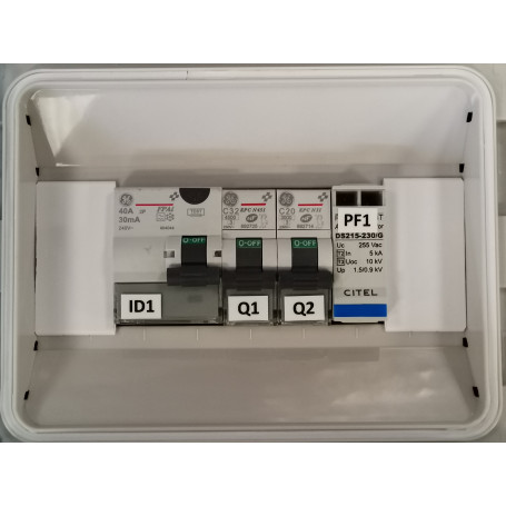 découvrez notre guide complet pour choisir le coffret adapté à votre installation de panneaux photovoltaïques. comparez les options, améliorez votre efficacité énergétique et optimisez votre investissement. informez-vous sur les caractéristiques essentielles à considérer pour garantir des performances maximales de votre système solaire.