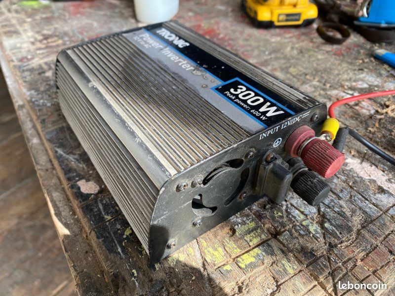 découvrez notre convertisseur lidl 12v à 220v, idéal pour transformer l'énergie de votre voiture en électricité pour vos appareils à domicile. pratique et efficace, il vous permet d'utiliser vos appareils électroniques où que vous soyez. ne partez plus en voyage sans votre convertisseur indispensable !