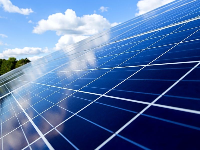 découvrez le crédit solaire, une solution financière pour vous aider à investir dans l'énergie solaire. profitez d'avantages fiscaux et d'une aide à l'installation de panneaux photovoltaïques pour réduire vos factures d'électricité et contribuer à la transition énergétique.