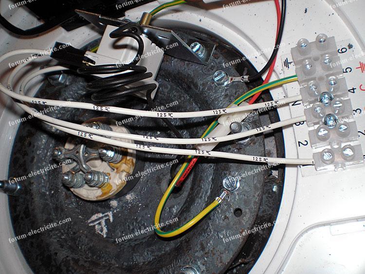 découvrez notre disjoncteur pour chauffe-eau 2000w, conçu pour assurer une protection optimale de votre installation électrique. fiable et performant, il garantit un fonctionnement sûr de votre chauffe-eau tout en prévenant les surcharges. idéal pour sécuriser votre confort domestique.