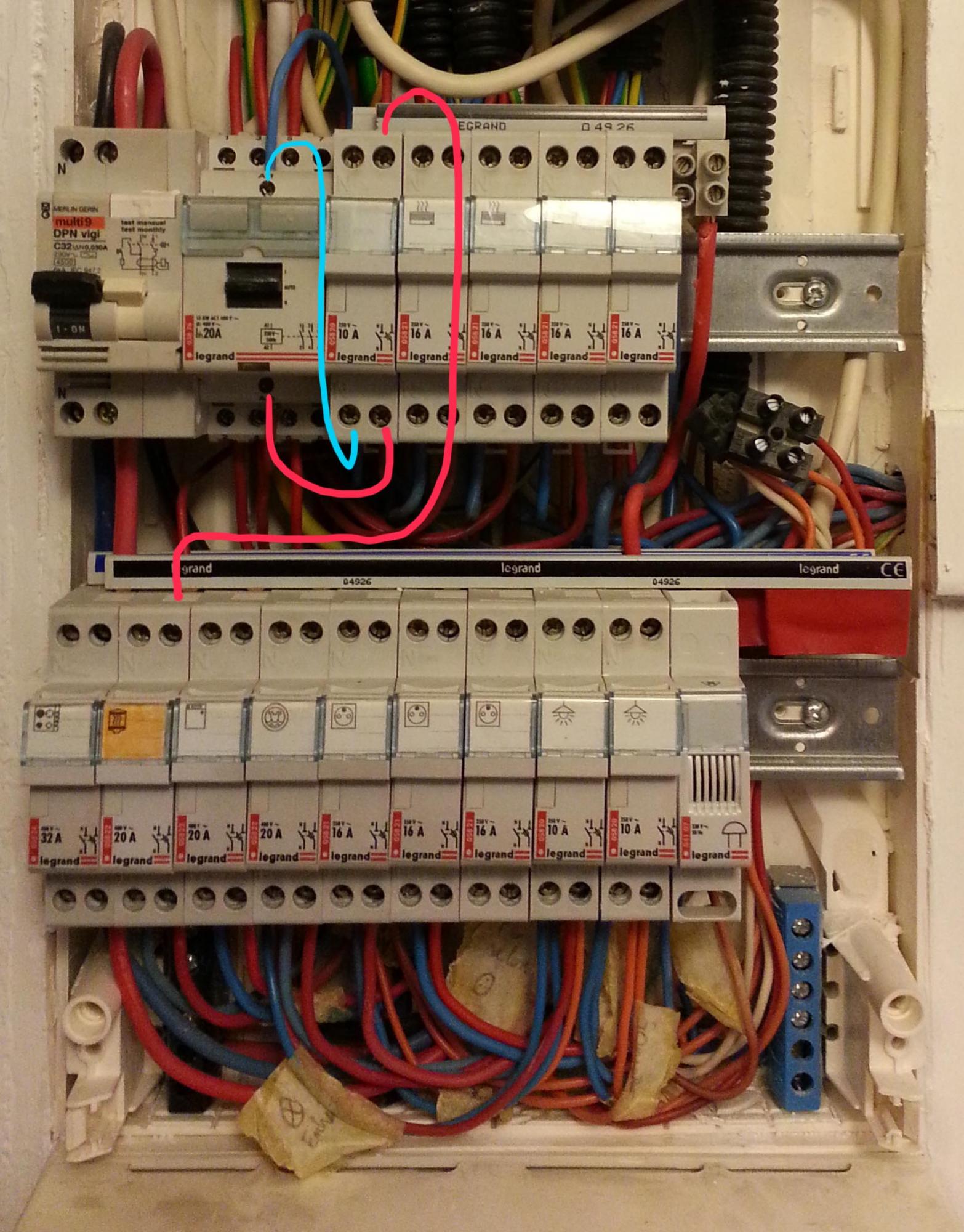 découvrez notre disjoncteur spécialement conçu pour les chauffe-eau de 2000w. assurez une sécurité optimale de votre installation électrique avec ce dispositif performant, garantissant une protection efficace contre les surcharges et les courts-circuits. idéal pour un usage domestique, il allie fiabilité et simplicité d'installation.