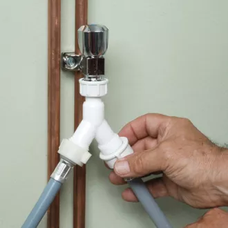 découvrez comment doubler l'arrivée d'eau de votre lave-vaisselle pour optimiser son efficacité. nos conseils pratiques vous aideront à améliorer les performances de votre appareil tout en garantissant un lavage impeccable de votre vaisselle.