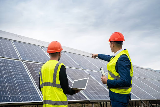 découvrez les opportunités de carrière dans le secteur des emplois photovoltaïques. rejoignez une industrie en plein essor, contribuez à la transition énergétique et participez à la croissance des énergies renouvelables en france. explorez notre sélection d'offres d'emploi et lancez votre futur professionnel dès aujourd'hui.