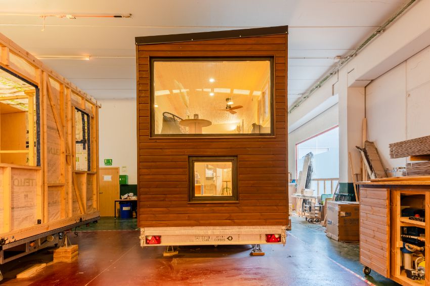 découvrez le frigo tiny, l'équipement idéal pour optimiser votre espace tout en gardant vos aliments au frais. pratique et compact, il s'intègre parfaitement dans les petites cuisines, les bureaux ou même les studios. ne laissez pas la taille vous tromper, le frigo tiny combine performance et design moderne.