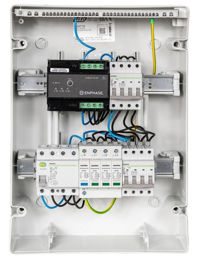 découvrez notre service professionnel d'installation de coffrets ac pour systèmes photovoltaïques (pv). garantie de qualité et performance optimale pour vos installations solaires.