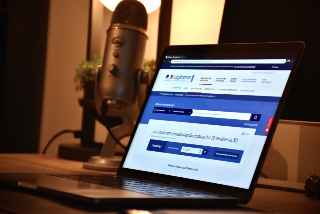découvrez légifrance, le service public en ligne qui vous permet d'accéder facilement aux textes juridiques français, aux codes, lois, décrets, et décisions des juridictions. consultez les informations légales pertinentes pour vous informer et naviguer efficacement dans le droit français.