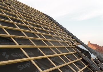 découvrez notre guide complet sur le liteau toiture, une solution essentielle pour la charpente et l'installation de votre couverture. apprenez tout sur ses avantages, types et conseils d'installation pour garantir une toiture efficace et durable.