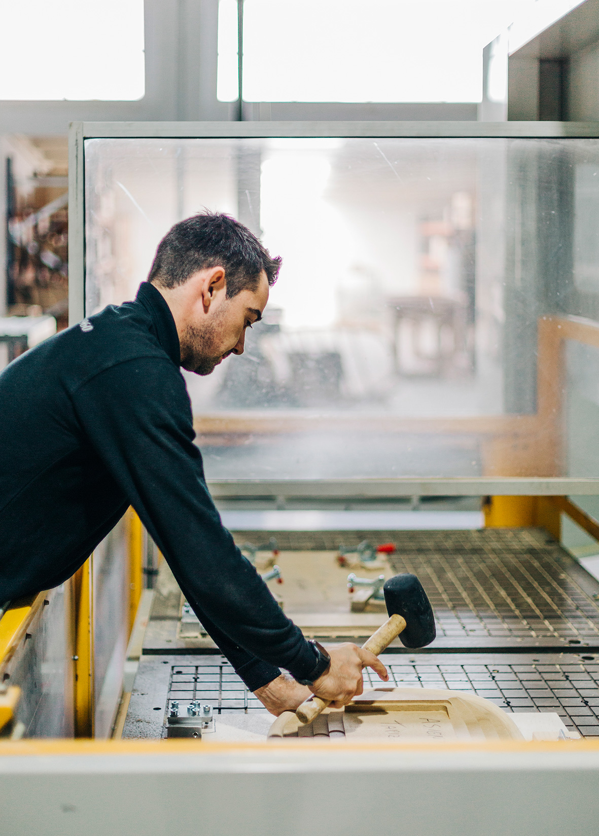 découvrez le monde fascinant des matériaux et de leur fabrication. explorez les différentes techniques, innovations et applications qui transforment les matières premières en produits de qualité. parfait pour les passionnés de science, d'ingénierie et d'artisanat.