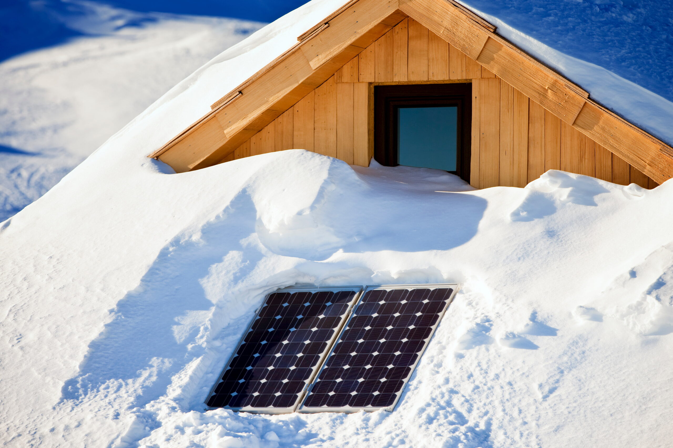 découvrez comment la neige impacte l'efficacité des panneaux solaires et les solutions pour optimiser leur performance durant l'hiver. informez-vous sur l'entretien nécessaire et les technologies adaptées pour tirer le meilleur parti de votre installation solaire même sous la neige.