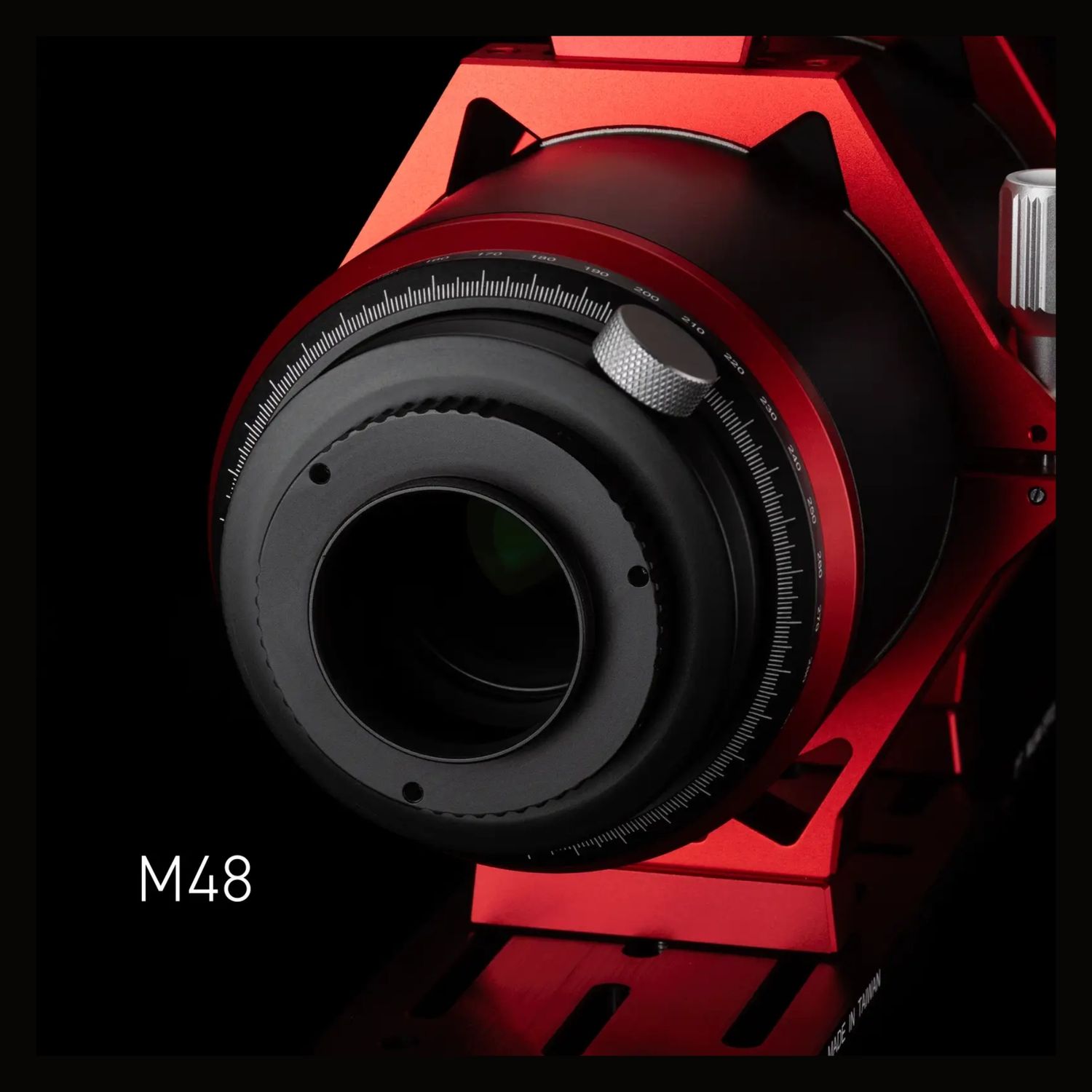 découvrez les opticocapteurs, des dispositifs innovants qui transforment la lumière en signaux électriques. parfaits pour la détection de proximité, la mesure de distance et les applications industrielles, ils offrent précision et fiabilité. explorez comment ces capteurs lumineux optimisent vos systèmes et améliorent votre efficacité.