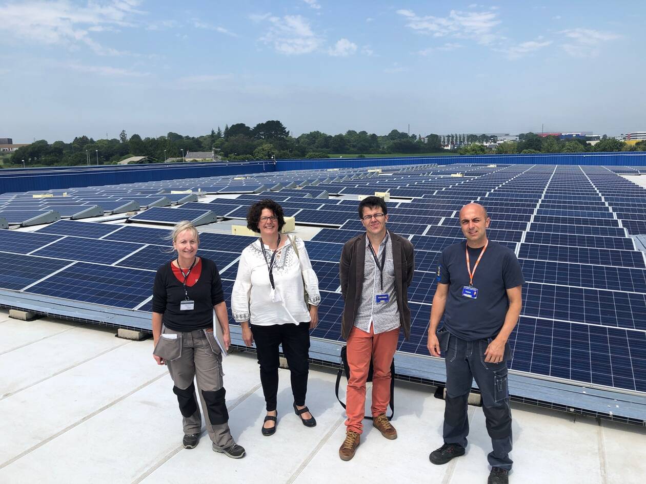 découvrez le panneau solaire ikea, une solution écologique et économique pour produire votre propre énergie. optimisez votre consommation énergétique tout en préservant l'environnement grâce à des panneaux solaires innovants et esthétiques.