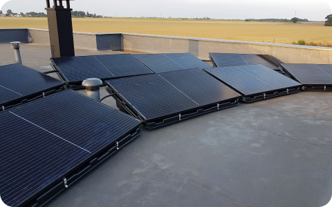 découvrez comment les panneaux solaires sur toit peuvent transformer votre maison en une source d'énergie renouvelable efficace. maximisez vos économies d'énergie et réduisez votre empreinte carbone tout en améliorant le confort de votre habitation.
