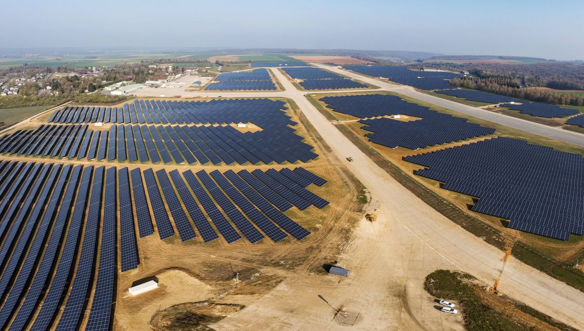 découvrez les avantages des panneaux photovoltaïques en france. profitez d'énergies renouvelables pour réduire votre facture d'électricité et contribuer à la protection de l'environnement. informez-vous sur les aides financières et les meilleures pratiques d'installation.