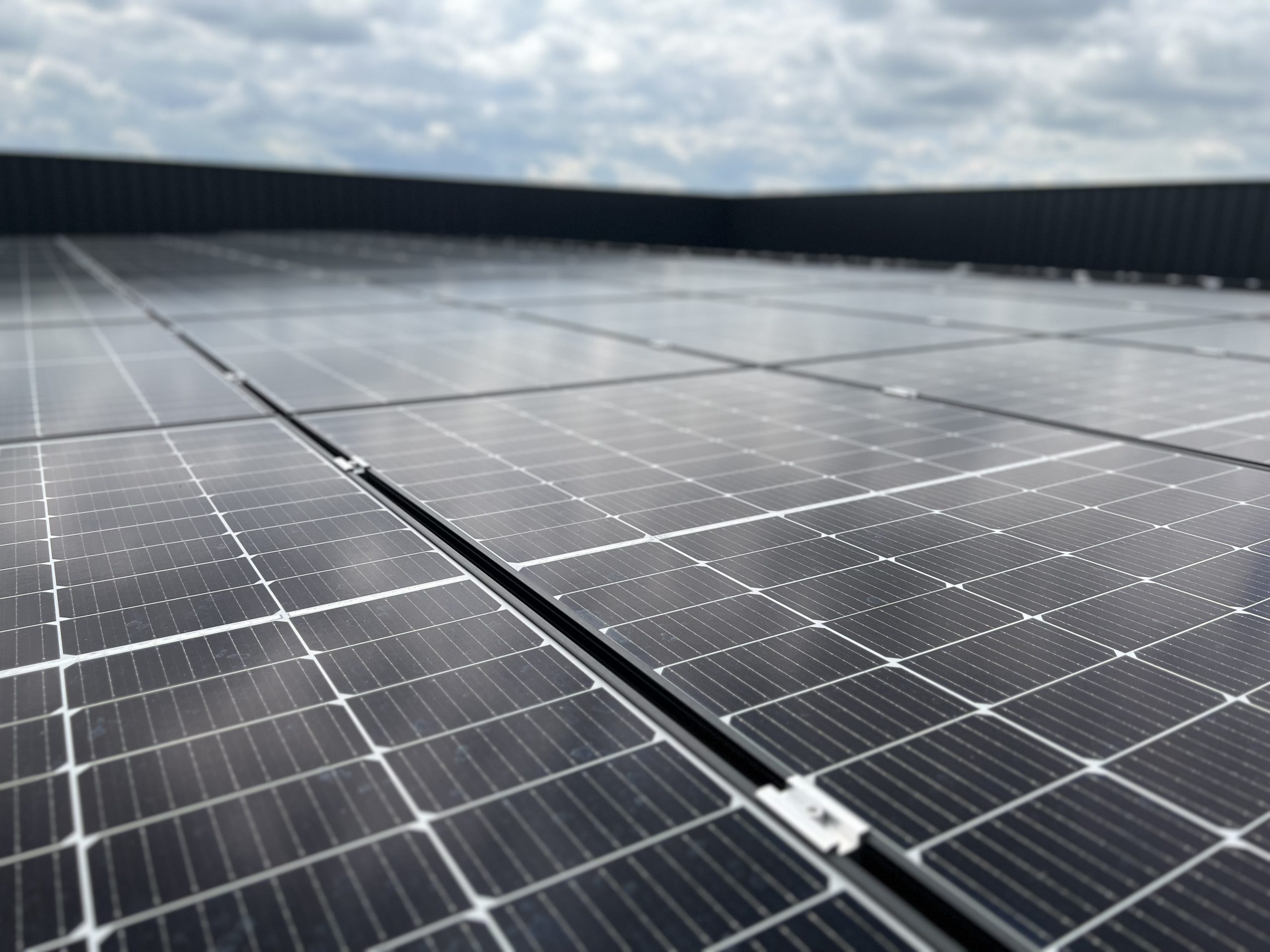 découvrez l'énergie photovoltaïque, une solution durable pour produire de l'électricité grâce au soleil. apprenez comment cette technologie innovante peut réduire votre facture énergétique et contribuer à la transition écologique.