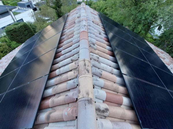découvrez nos solutions photovoltaïques dans la région 74. profitez de l'énergie solaire pour réduire vos factures et contribuer à la protection de l'environnement. contactez-nous pour un devis personnalisé et faites le premier pas vers une énergie propre et renouvelable.