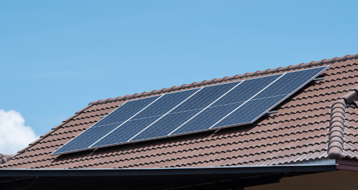 découvrez tout ce qu'il faut savoir sur le poids des panneaux solaires. informez-vous sur les différents types de panneaux, leur poids, et comment cela influence l'installation sur votre toit ou votre terrain.