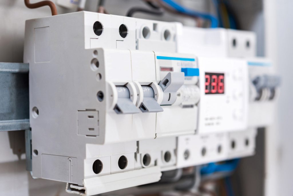découvrez notre guide complet sur le schéma inverseur pour groupe électrogène. apprenez comment optimiser le fonctionnement de votre système électrogène et assurer une transition fluide entre les sources d'alimentation. idéal pour les professionnels et les passionnés d'électricité.