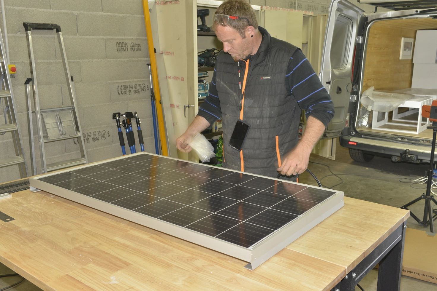 découvrez nos services d'ingénierie solaire, spécialisés dans la conception et l'optimisation de systèmes photovoltaïques. profitez d'expertises sur mesure pour maximiser la performance de votre installation solaire et réduire votre empreinte carbone.