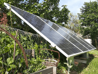 découvrez les avantages de la solaire autoconsommation : une solution énergétique durable qui vous permet de produire votre propre électricité, de réduire vos factures et de contribuer à la protection de l'environnement.