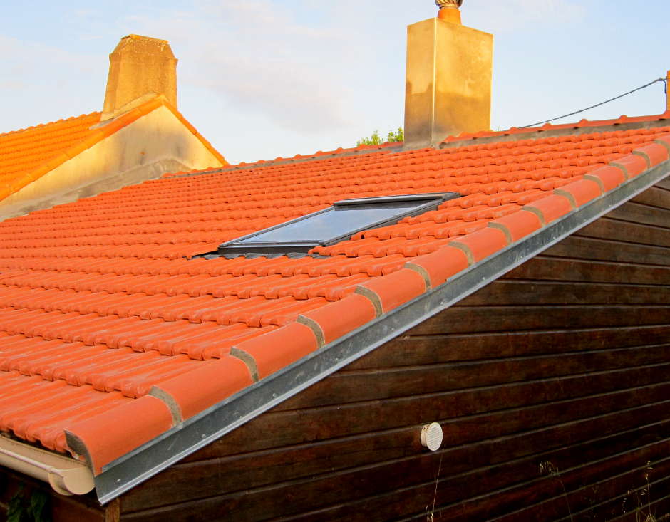 découvrez la tuile gr13 m2, idéale pour embellir votre toiture avec son design moderne et ses performances exceptionnelles. enrichissez votre projet de construction ou de rénovation avec ce matériau durable et esthétique, conçu pour résister aux intempéries et assurer une isolation optimale.