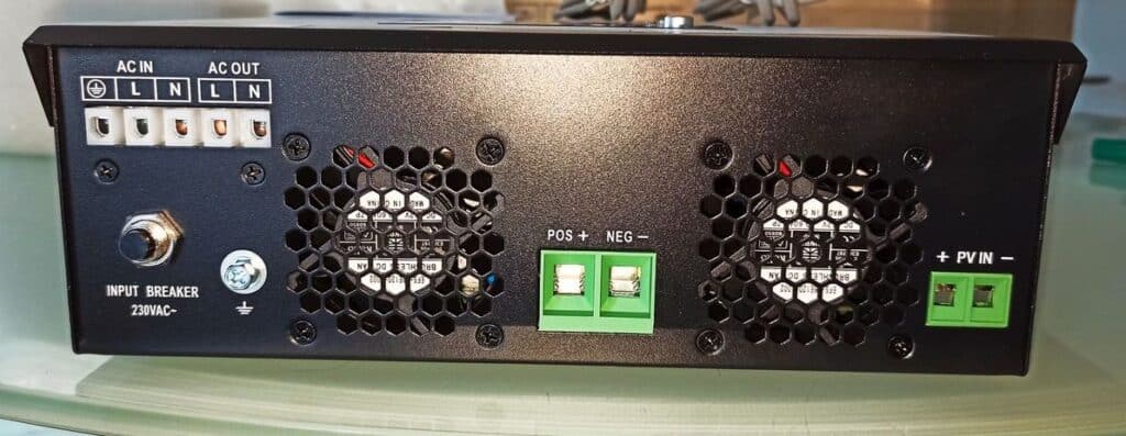 découvrez notre batterie de panneau solaire 3000w, conçue pour optimiser votre production d'énergie renouvelable. idéale pour les maisons et les systèmes autonomes, elle garantit une puissance fiable et durable pour tous vos besoins énergétiques.