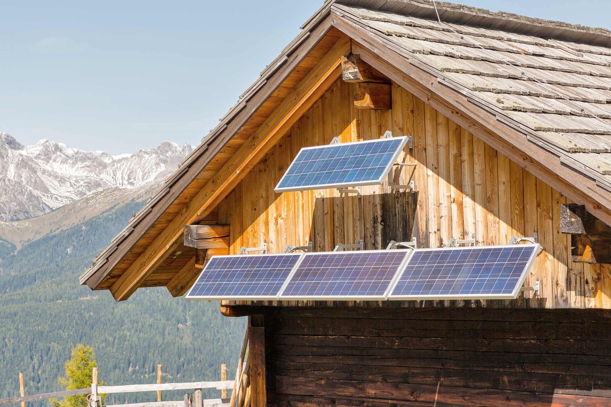 découvrez notre chalet énergétique, une oasis de confort et de durabilité au cœur de la nature. profitez d'une expérience unique alliant écologie et bien-être, avec des équipements modernes et des solutions énergétiques renouvelables. idéal pour une escapade ou un séjour prolongé, ce chalet vous invite à vous ressourcer tout en respectant l'environnement.