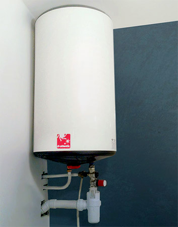 découvrez notre large sélection de chauffes-eau, des solutions performantes et écoénergétiques pour un confort optimal. profitez d'un approvisionnement en eau chaude à toute heure tout en réalisant des économies d'énergie. que ce soit pour votre domicile ou votre entreprise, trouvez le modèle adapté à vos besoins.