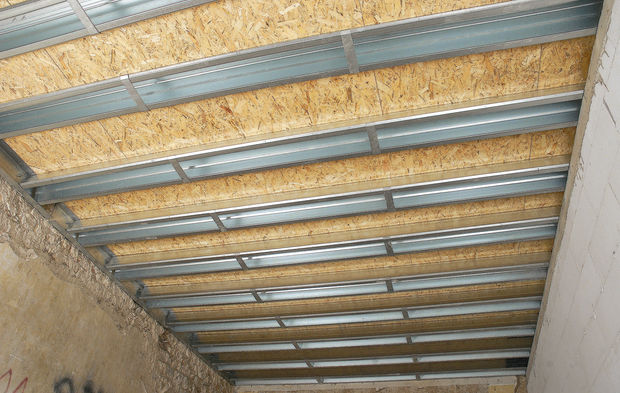 découvrez nos solutions de fixation pour panneaux osb, alliant robustesse et facilité d'installation. parfait pour vos projets de construction et de rénovation, nos produits garantissent une tenue durable et une finition professionnelle.