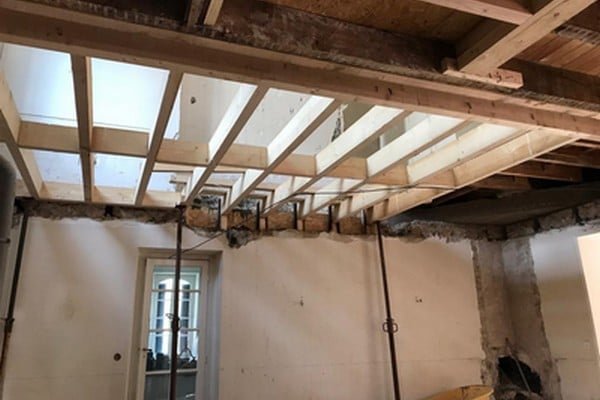 découvrez tout ce qu'il faut savoir sur la fixation des panneaux osb. nos conseils vous aideront à choisir les meilleures méthodes et matériaux pour assurer la solidité et la durabilité de vos constructions. idéal pour les professionnels et les bricoleurs passionnés.