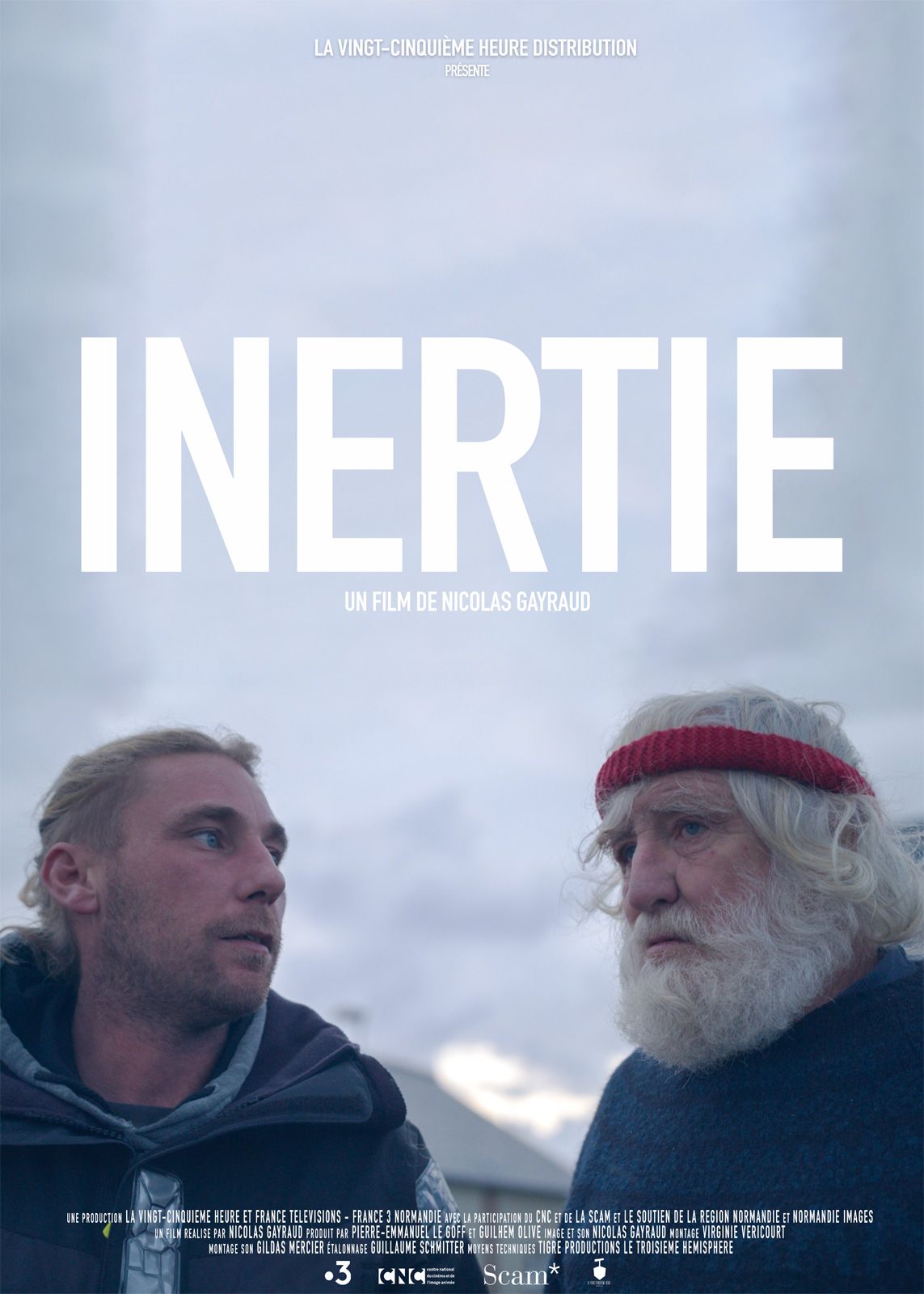 découvrez le concept d'inertie, ses applications en physique et son importance dans notre quotidien. apprenez comment ce principe scientifique influence les mouvements et les forces en jeu, tout en explorant des exemples concrets.