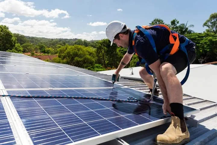 découvrez notre liste complète de solutions photovoltaïques pour optimiser votre consommation d'énergie. comparez les panneaux solaires, les onduleurs et les kits d'installation pour choisir la meilleure option adaptée à vos besoins. économisez sur vos factures d'électricité tout en contribuant à une énergie durable.